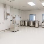 Soluții pentru protecția pereților în industria alimentară